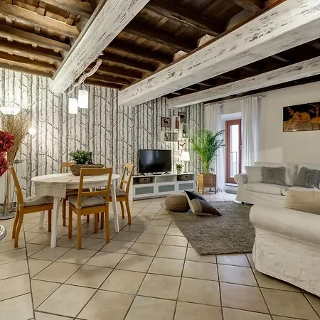 Trevi Fountain Appartement *