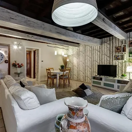Trevi Fountain Appartement *